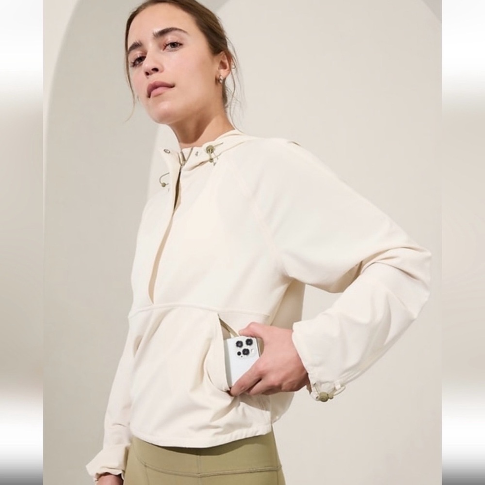 Athleta Boundless Cropped Popover Hoodie cream size XS
